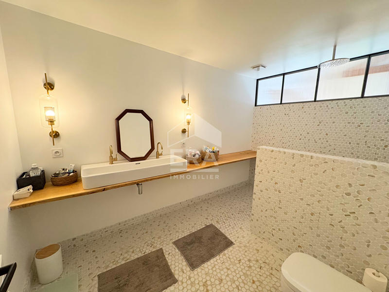 Mas - 186 m² - 5 pièces