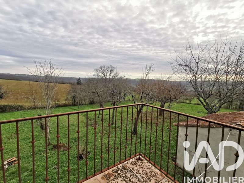 Maison - 300 m² - 10 pièces