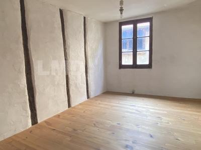 Maison - 97 m² - 5 pièces