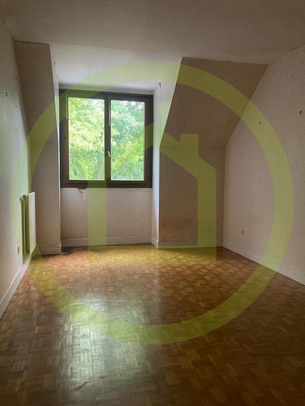 Maison - 169 m² - 6 pièces