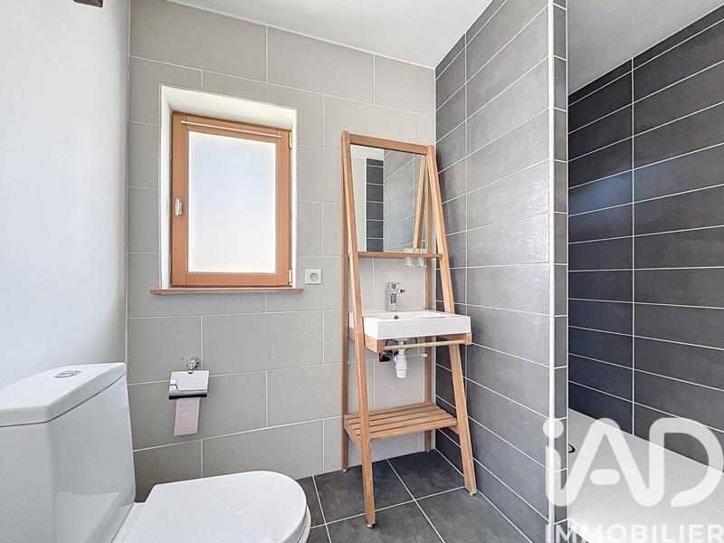 Maison - 213 m² - 7 pièces