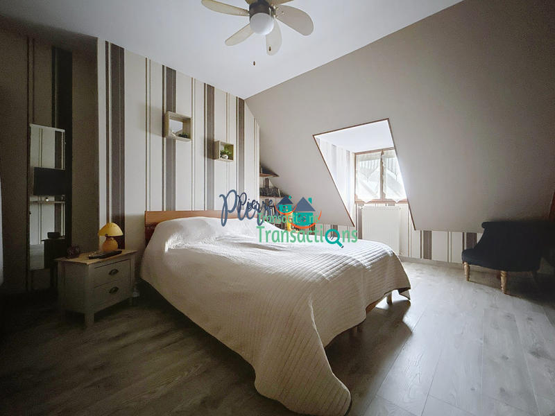 Maison - 104 m² - 5 pièces