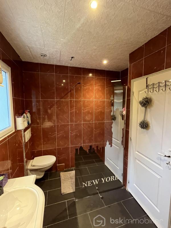 Maison - 140 m² - 6 pièces