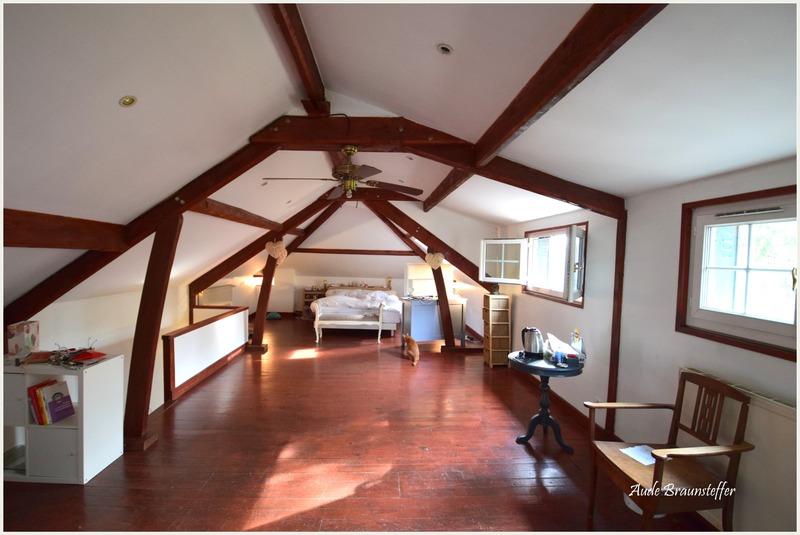 Maison - 273 m² - 9 pièces