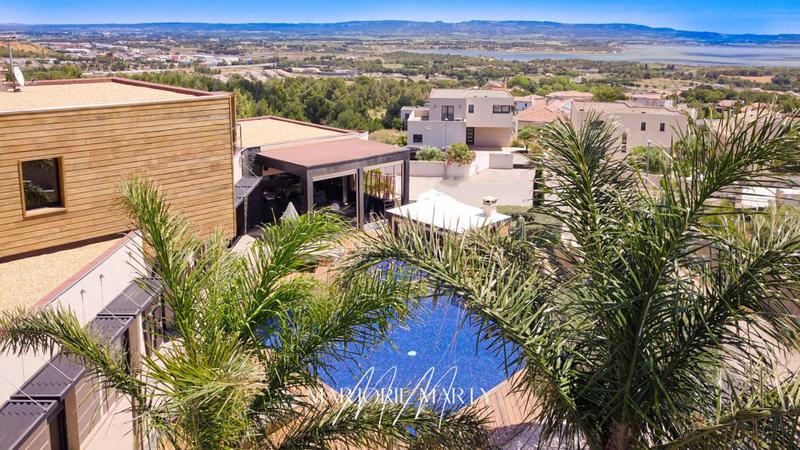 Demeure - 211 m² - 7 pièces