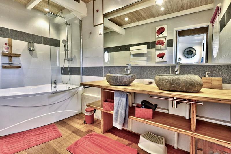 Maison - 144 m² - 7 pièces