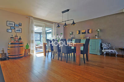 Maison - 164 m² - 7 pièces