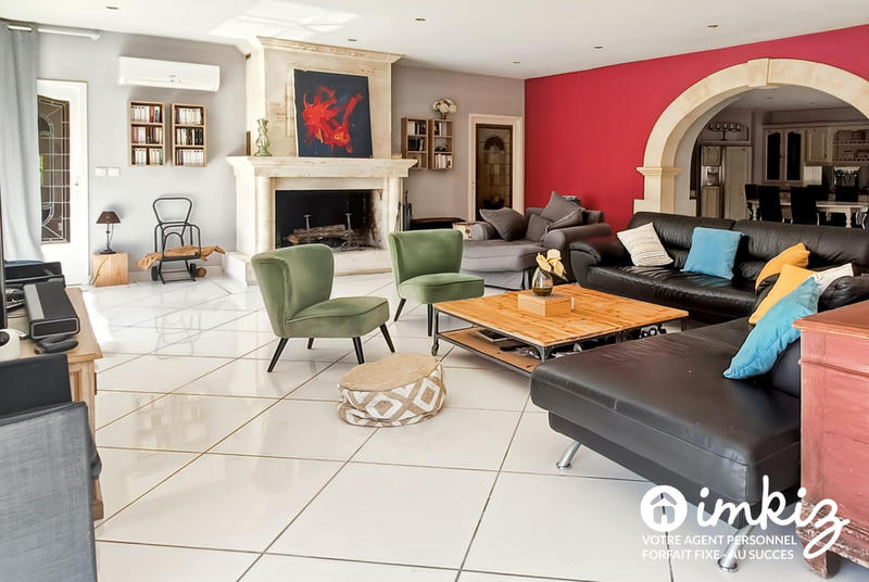 Maison - 250 m² - 6 pièces