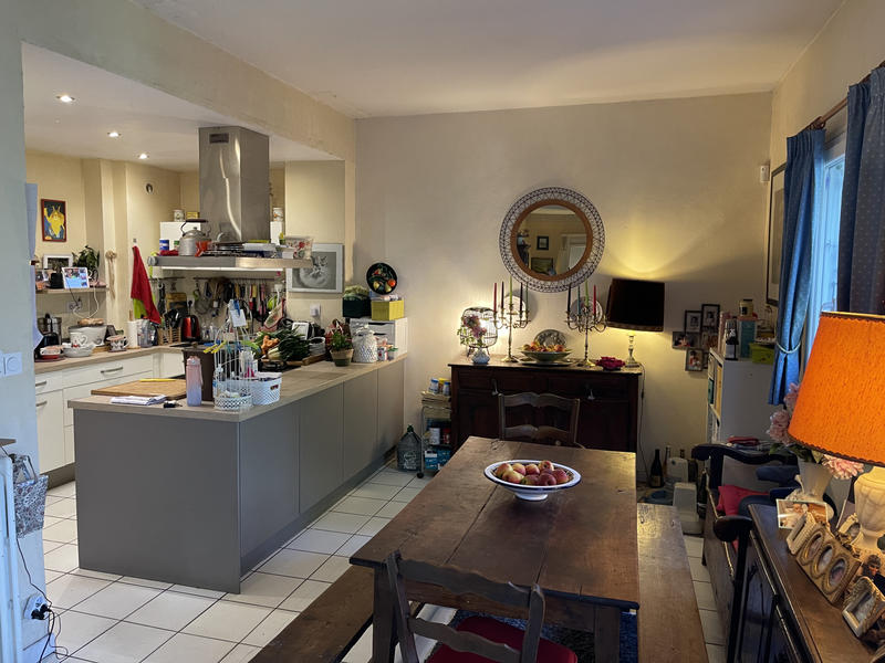 Maison - 198 m² - 9 pièces