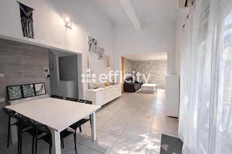 Maison - 90 m² - 3 pièces