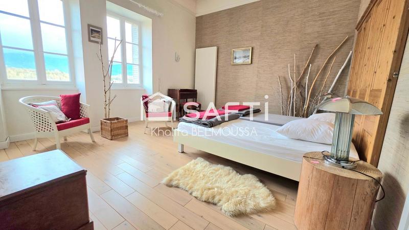 Château - 675 m² - 18 pièces