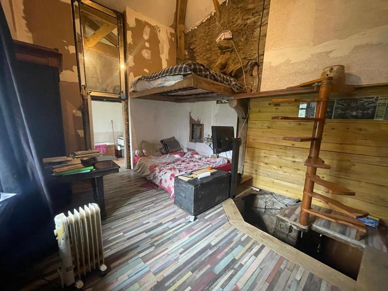 Maison - 300 m² - 4 pièces