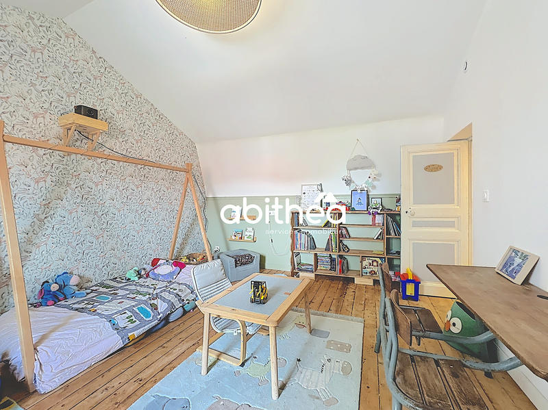 Maison - 163 m² - 6 pièces