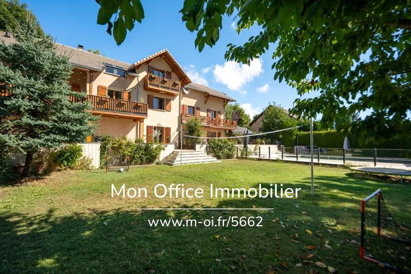 Maison - 400 m² - 17 pièces