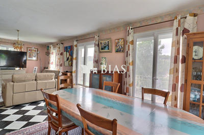 Maison - 101 m² - 5 pièces