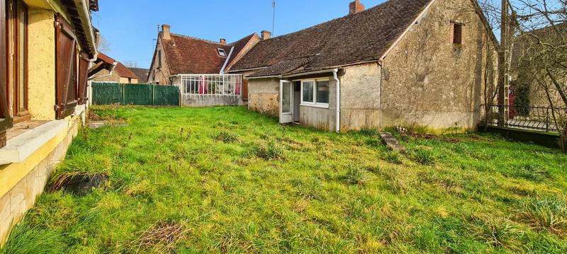 Propriété - 152 m² - 9 pièces