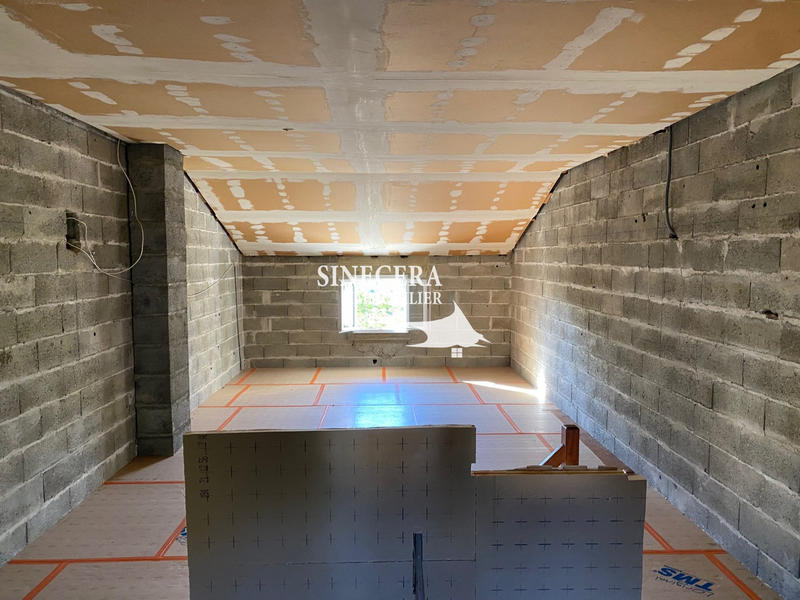 Maison - 98 m² - 5 pièces