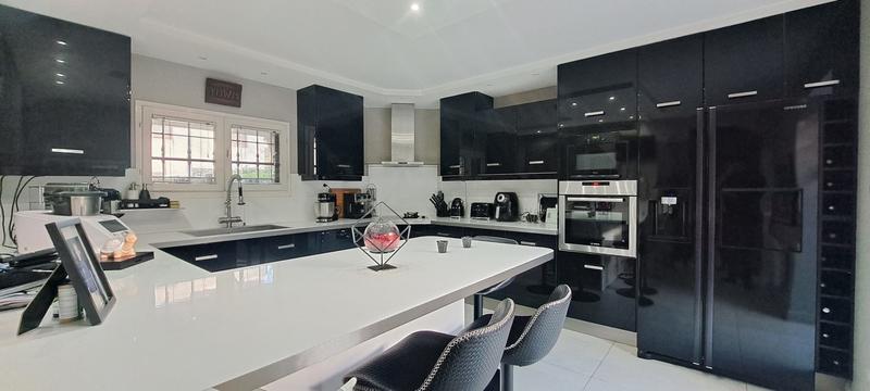 Maison - 104 m² - 5 pièces