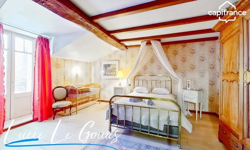 Maison - 198 m² - 7 pièces