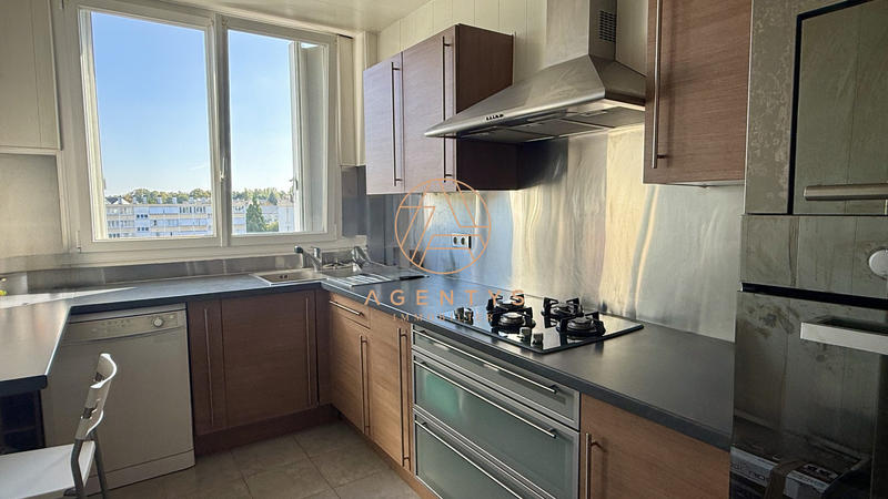 Appartement - 85 m² - 4 pièces