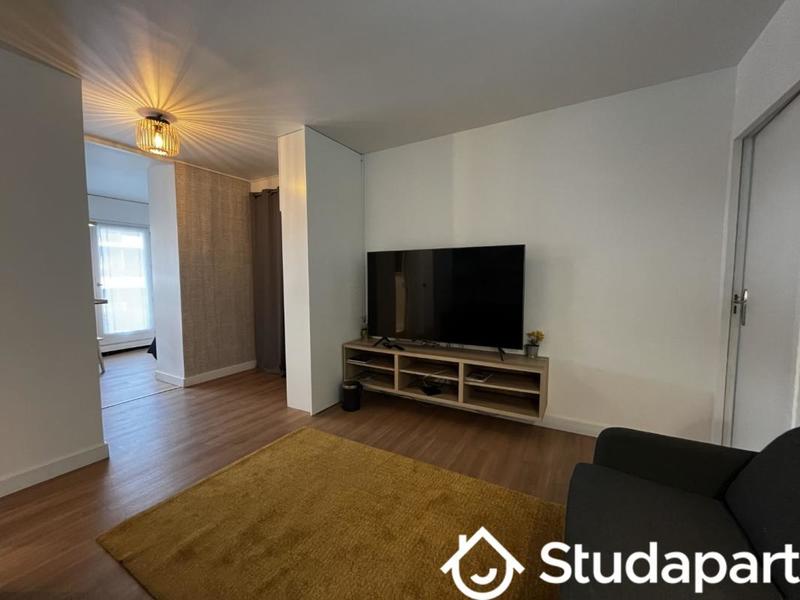 Appartement - 80 m² - 5 pièces