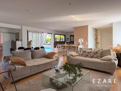 Maison - 131 m² - 5 pièces