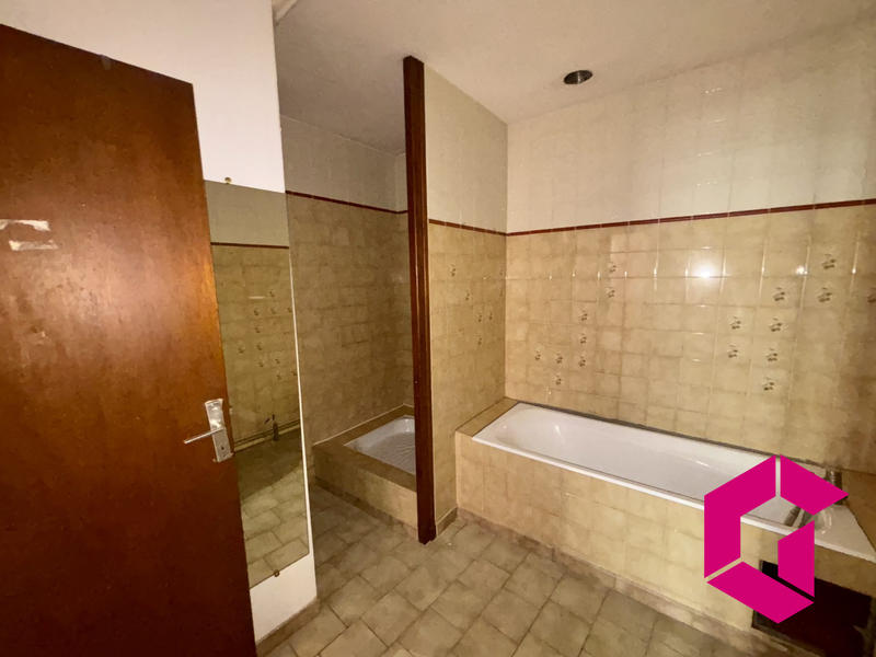 Appartement - 121 m² - 5 pièces