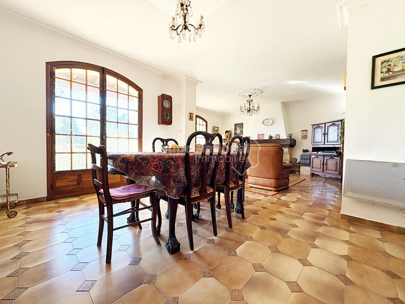 Maison - 160 m² - 7 pièces