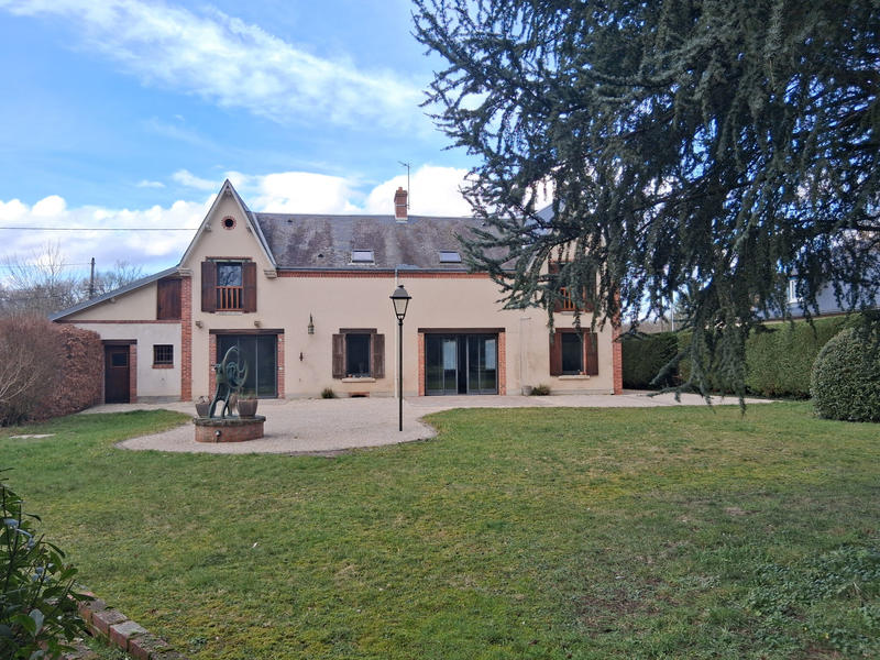 Maison - 213 m² - 6 pièces