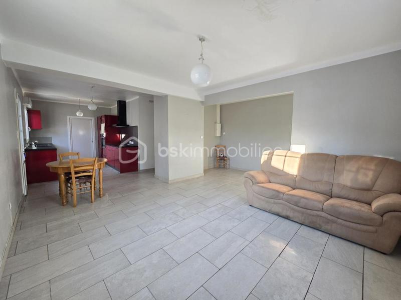 Maison traditionnelle - 103 m² - 5 pièces