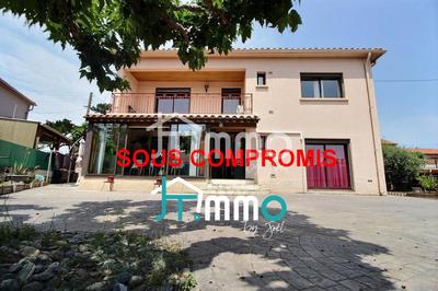 Maison de ville - 180 m² - 6 pièces