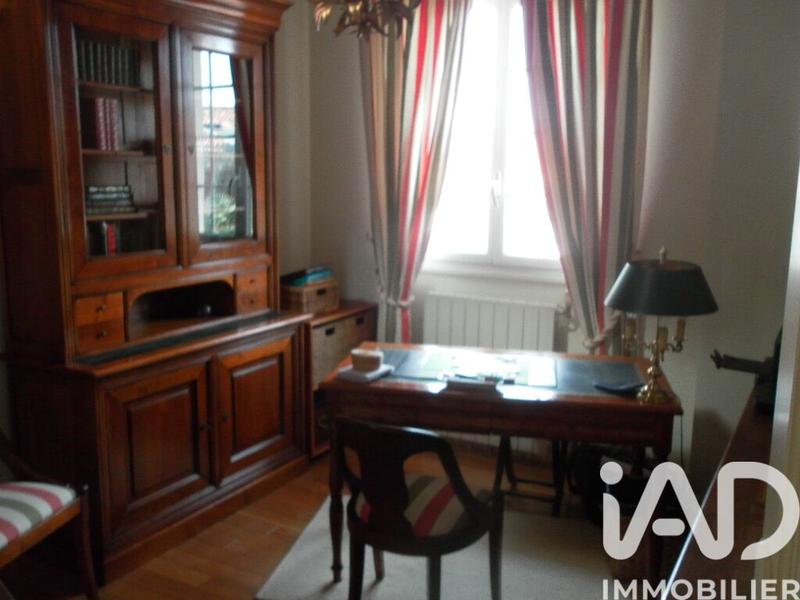 Maison de ville - 240 m² - 10 pièces