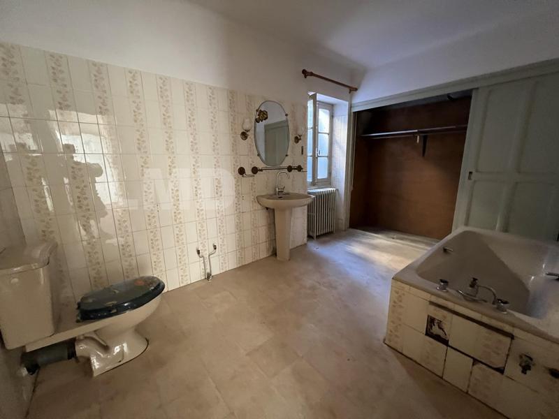 Maison - 150 m² - 8 pièces