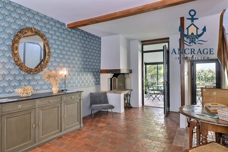 Maison ancienne - 266 m² - 9 pièces