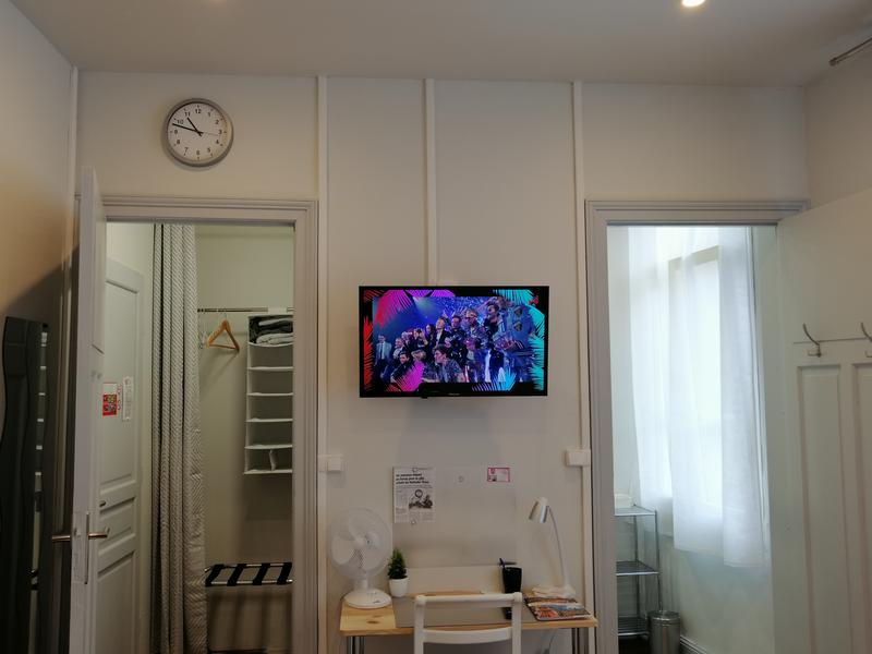 B&amp;B My Art House