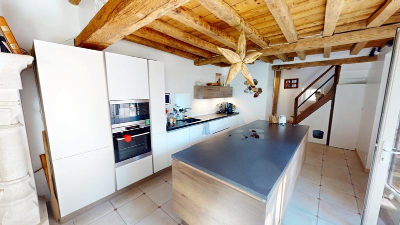 Maison ancienne - 201 m² - 9 pièces