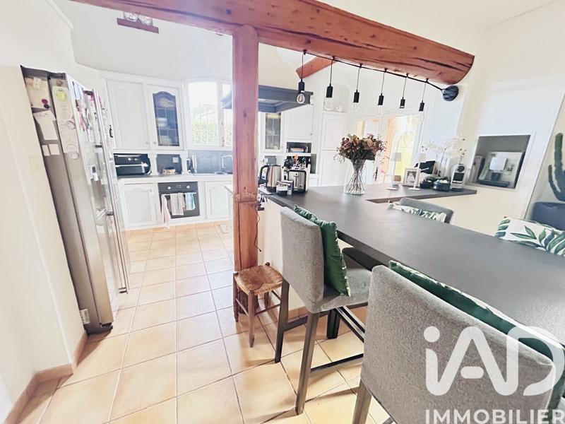 Maison - 215 m² - 5 pièces