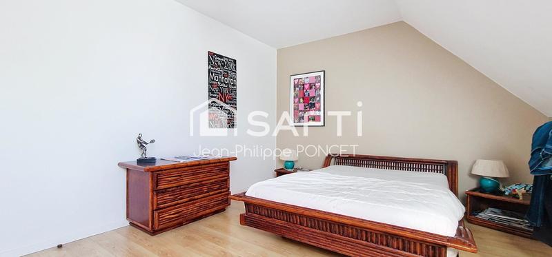 Maison - 270 m² - 7 pièces