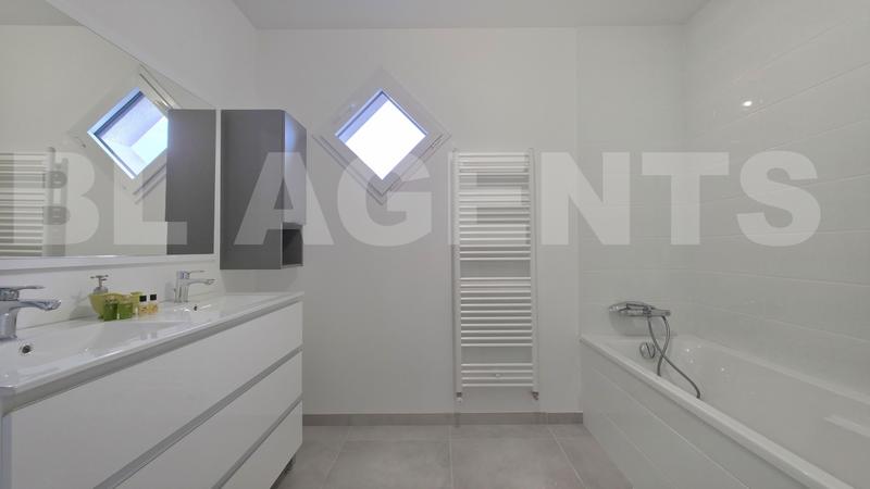 Maison - 144 m² - 7 pièces