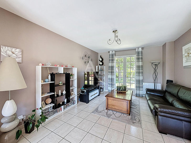 Maison - 140 m² - 7 pièces