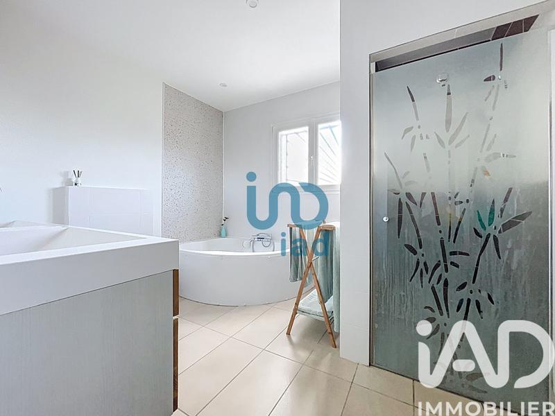 Maison - 105 m² - 4 pièces