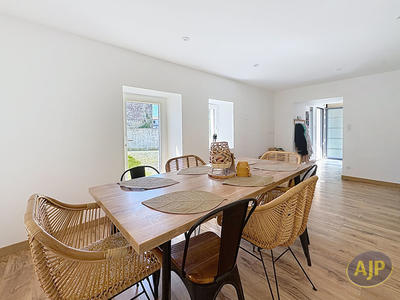 Maison - 153 m² - 6 pièces