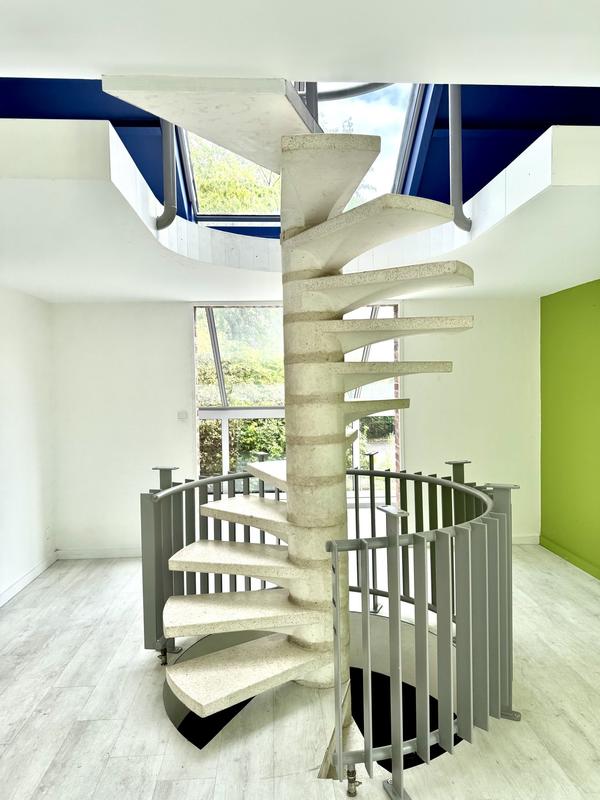 Maison traditionnelle - 361 m² - 8 pièces