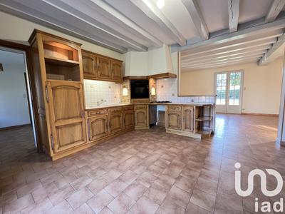 Maison - 198 m² - 8 pièces