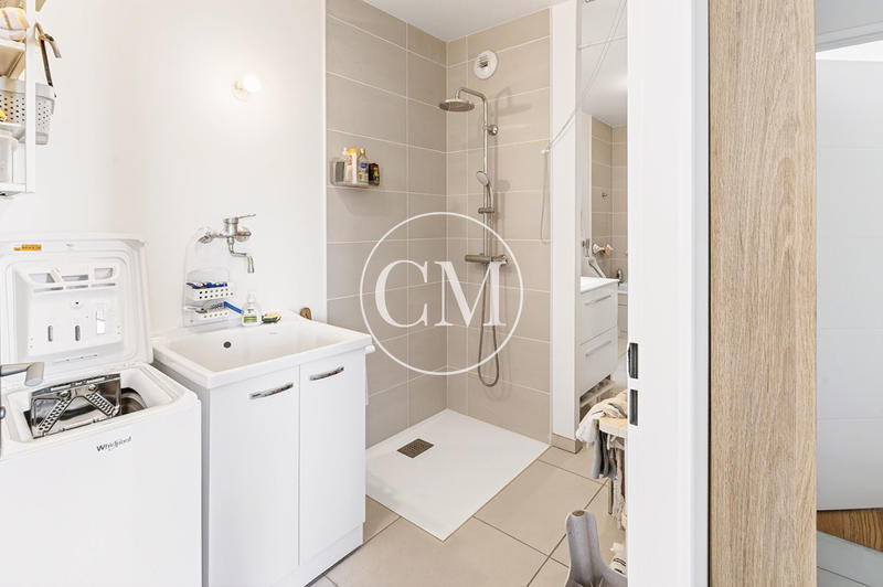 Appartement - 90 m² - 5 pièces