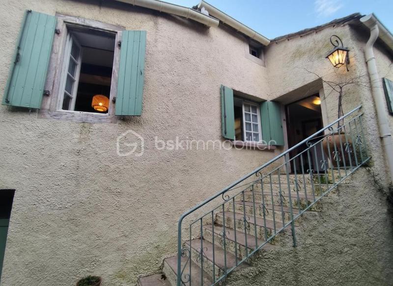 Maison en pierre - 92 m² - 4 pièces