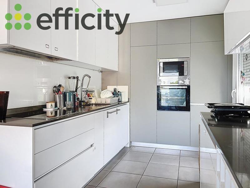 Appartement - 81 m² - 4 pièces