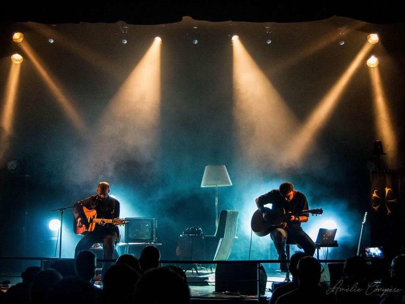 Eclose joue The Wall (Pink Floyd)