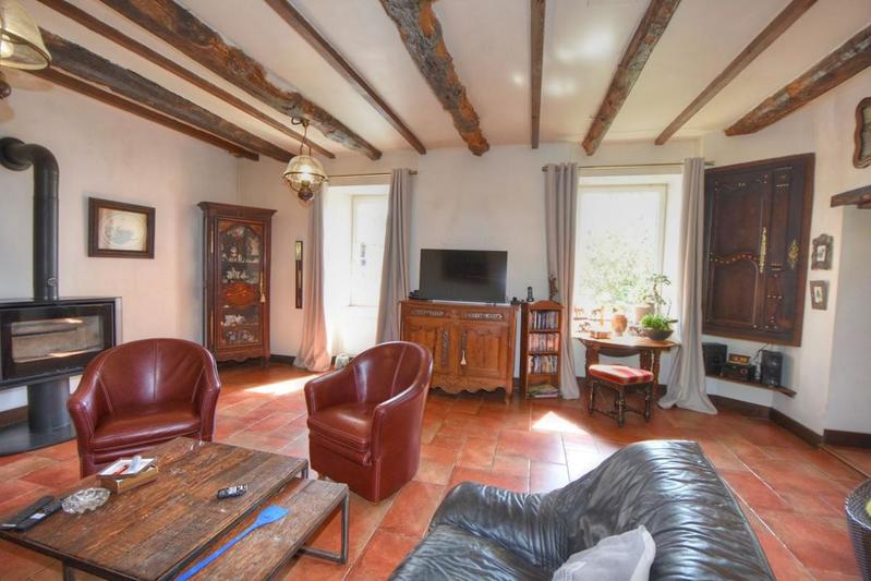 Maison - 218 m² - 9 pièces