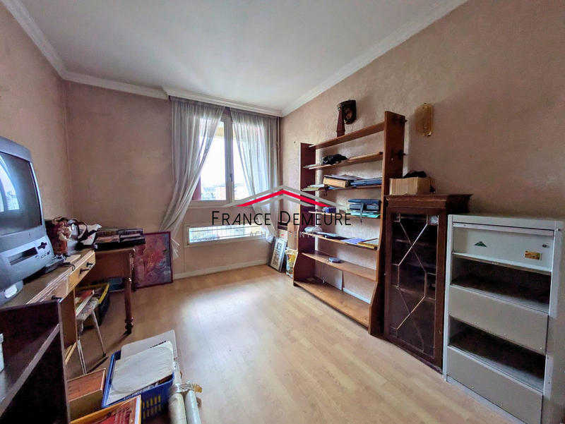 Appartement - 70 m² - 4 pièces